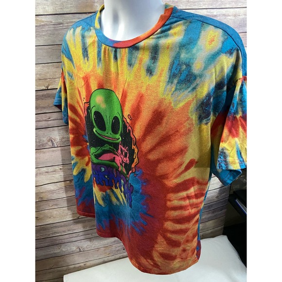 Tie dye UFO Alien Cat Kitten Hippie Shirt XL 23x27 Stretch material - Picture 6 of 9